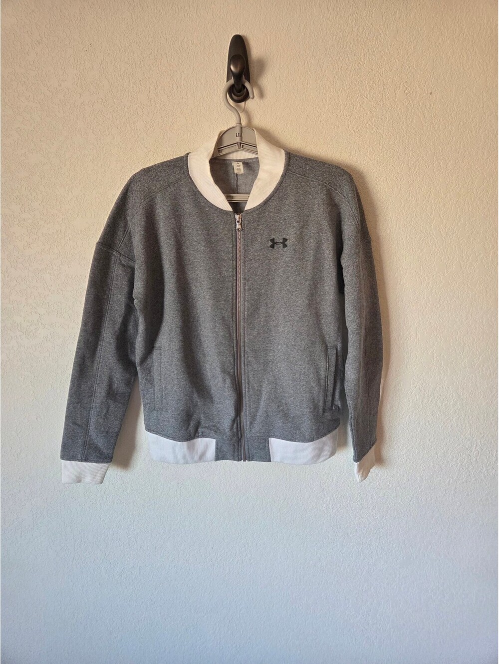 Under Armour Gray and White Full-Zip Jacket Size Small